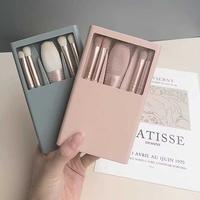 Gambar Make Up Brush 5in1 Make Up Brush Set Portable Isi 5 + Cermin Kotak Kuas Make Up Cermin Set Kuas - BRUSH BOX Biru dari Djakarta Galerindo Tokped undefined 4 Tokopedia