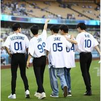 Gambar Jersey Enhypen Baseball Dodgers EN-KPOP Series Premium Grade A RealPict Costum Name Bisa / Baju Kpop Edition Vintage Costum Bordir / Jersey Enhypen Lengkap Member / Jersey NCT 127 - HEESEUNG, S dari Toko Ghisar undefined 4 Tokopedia