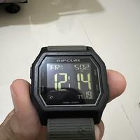 Gambar jam ripcurl atom silicone - Abu-abu dari visca barca store undefined 2 Tokopedia
