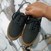 Gambar SEPATU PRELOVED VANS MADE IN VIETNAM dari AZEDIZEDSHOES undefined 2 Tokopedia