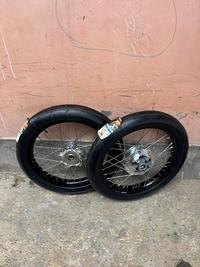 Gambar Paket Roda MX King 150 Velg Jari Jari Ring 17 Ban Kingland CTX Hydra Baru - 140/140 dari RAZIN MX SHOP undefined 4 Tokopedia