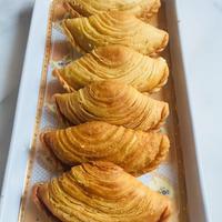 Gambar Chicken Curry Puff Pastel - Ikan Sarden  dari Wiens Artisan Bakery undefined 2 Tokopedia