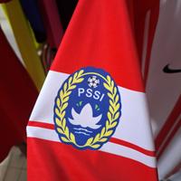 Gambar Jersey retro indonesia 2003 - 4 Aples dari Ritiro Store undefined 4 Tokopedia