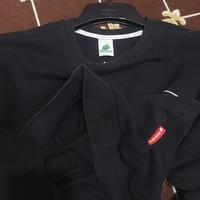 Gambar sweater crewneck SUPREME GARAGe Sz M kain tebal bagus harian dari Harus bisa mulai undefined 4 Tokopedia