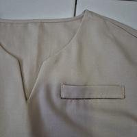 Gambar blouse crop top warna khaki dari J'sMom undefined 2 Tokopedia