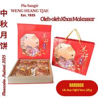 Gambar Kue Bulan Moon Cake Kenari Pia Sangir weng heang tjae Isi 4 Biji / Dos - Mix Rasa, Box standard dari PIA SANGIR OFFICIAL STORE undefined 2 Tokopedia