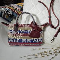 Gambar TAS ETNIK WANITA SELEMPANG TENUN NTT KULIT ASLI LK-2 dari tutiktenun undefined 1 Tokopedia