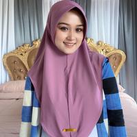 Gambar Hijab Instan Bergo AMBAR Daily Instan Size L Premium Jersey Anti Ribet Santai Sore Hari Jilbab Kerudung Muslim Cantik Syari Nyaman - Hitam dari Mayourstyle_NEW undefined 1 Tokopedia
