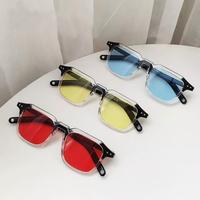 Gambar Kacamata Hitam Korea Model Kotak Fashion Sunglasses - Transparan Biru dari EleganLens.id undefined 5 Tokopedia
