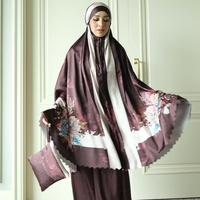 Gambar GONEGANI OFFICIAL - Mukena Bahan Armany Silk Motif Bunga Bloomy Mukena - Black dari gonegani_NEW undefined 2 Tokopedia