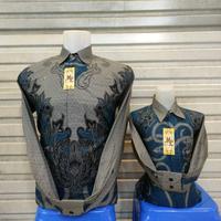 Gambar Kemeja Batik Pria Motif Warna Emerald Blue Lengan Panjnag Batik Ayah Dan Anak,Ayah Pakai Furing Hero,Anak no Furing,Lengan Panjang Katun,Dewasa Dan Anak Baju Seragam Motif Nyaman Formal Keluarga Atasan Keren Variasi - Kemeja, S dari BATIK TENABANG SHOP undefined 2 Tokopedia