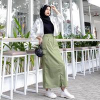 Gambar Tamara Cargo Skirt Rok Korean Style Katun Twill by YOUNIQ - L, Beige  dari YOUNIQ undefined 4 Tokopedia
