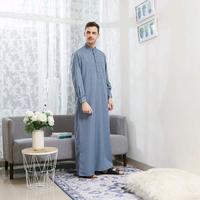 Gambar Jubah emirat pria lengan panjang manset thobe arab bahan embos adem anti gerah jubah Emirat  Gamis Dewasa Kancing Motif Muslim Remaja Simple Hitam - Hitam, M dari Delifaz undefined 1 Tokopedia