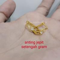 Gambar Anting jepit setengah wajik mata 1 dari Toko Joequinn Jewel undefined 1 Tokopedia