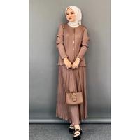 Gambar CLOTIVA Elisa One Set Rok Plisket Atasan Bawahan Wanita Kekinian - Brown dari CLOTIVA undefined 1 Tokopedia