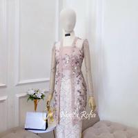 Gambar NovitaRofia X Yura Kebaya Kondangan Viral Kebaya Wisuda Garden kelulusan - Denim, S dari Butik Novitarofia undefined 1 Tokopedia