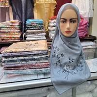 Gambar jilbab sulaman tangan suji caia khas bukittinggi - hitam dari nadhira bordir undefined 1 Tokopedia