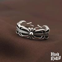 Gambar Chrome thin - rings cincin titanium silver model chrome mewah elegan premium ukiran black silver pria wanita uniseks gaya retro hip hop punk y2k adjustable skena hadiah aksesoris cincin y2k chrome Couple rings dari blinkstudio. undefined 3 Tokopedia