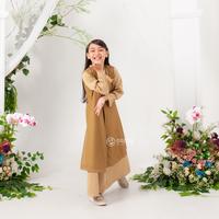 Gambar Dthree X Ordey Baju mulism anak - anak terbaru Arcelia series / Baju Muslim Anak Perempuan / Baju Muslim Anak Laki - laki / Baju muslim couple anak - anak / Raya series / Baju lebaran / Koko Branded Gamis Panjang Sarimbit Lebaran - Plum Perpect, Gamis Anak, 1 Tahun  dari Ordey Shop undefined 4 Tokopedia