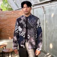 Gambar Danata Studio Outer Batik Pria Premium Jaket Bomber Batik Sanghai Kekinian Work Jacket Batik - Prabu jaket bomber pria - M dari Danata Studio undefined 1 Tokopedia