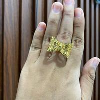 Gambar cincin pita dubai kerawang - A dari Emas sadur 916 undefined 2 Tokopedia