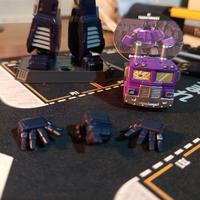 Gambar Transformers Blokees Optimus Prime (IDW) plus BONUS Shattered Glass Optimus Prike Vehicle (assembled) dari Moodiecast undefined 2 Tokopedia