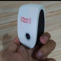 Gambar Alat Pengusir Tikus Paling Ampuh Di rumah - Alat Pengusir Tikus Ultrasonik  Asli - Alat Pengusir Serangga Elektrik - Alat Pengusir Nyamuk dan Serangga dan Tikus - Alat Pengusir Hama Kecoa dan Tikus di Rumah Alat Pengusir Tikus Elektric -MLI- dari KENZIE SHOP BAROKAH undefined 3 Tokopedia