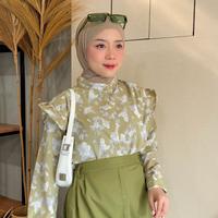 Gambar Vienetta.Id - ONE SET SETELAN WANITA KOREAN STYLE MURAH cewek remaja study tour ootd Kekinian Terbaru 2025 KEMEJA MOTIF BUNGA & Rok Kancing FIT XL Hijab Friendly buat healing jalan piknik hangout kampus NGEDATE OUTFIT LUCU KIYOWO PATTERN SHIRT simpel wood - Set b1, One set dari Vienetta.id undefined 4 Tokopedia