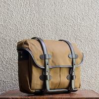 Gambar F.C. 13 Mocca Waxed Twill Messenger Bag dari Letsdothis Indonesia undefined 2 Tokopedia