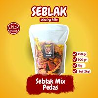 Gambar Seblak Kering Mix Komplit 250g Pedas Gurih Isi Banyak Cita Rasa Juara dari rajanasnack undefined 1 Tokopedia