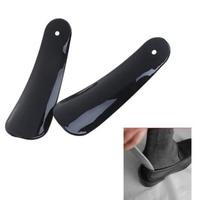 Gambar Sendok Sepatu - Shoe Spoon - Shoe Horn - Alat Bantu Pemakai dan Pembuka Sepatu Hitam dari indoglowdark undefined 4 Tokopedia