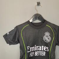 Gambar [BARU!] Setelan Baju Bola Anak Real Madrid Mbappe set sepak bola musim terbaru kaos futsal terlengkap cepat kering nyaman - Madrid Hitam, 6 Bulan dari Azilioon undefined 4 Tokopedia