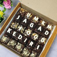 Gambar BROWNIES FUDGY Panggang JAGAD FOOD Lembut, Nyoklat Banget isi 25 pcs Cokelat - 1 BOX BESAR ISI 25 dari JAGAD GROSIR undefined 4 Tokopedia