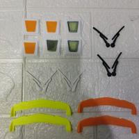 Gambar wiper,winglet,& pintu darurat miniatur bus - wiper putih dari Stiker Basuri undefined 1 Tokopedia