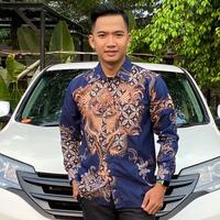 Gambar Baju Kemeja Batik Pria Murah Lengan Panjang Dewasa Seragam Kantor - Navy, M dari Batik Haryono Store undefined 3 Tokopedia
