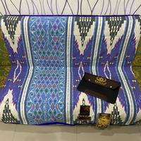 Gambar Sarung Manila Madura MGT 100% Full Sutra Songket - Biru Jokotole, Dewasa dari SSC Store 1 undefined 3 Tokopedia