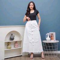 Gambar ROK JEANS WANITA FULL KANCING  DEPAN AKTIF A LINE POLOS//ROK JEANS RAWIS LIPAT MUSLIMAH JUMBO PANJANG KARET DEWASA - SNOW HITAM, STANDART RAWIS BB (40-65KG) dari Limostore undefined 4 Tokopedia