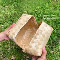Gambar 5 Pasang Besek Bambu Tradisional Pipiti Jadul Wadah Besek Nasi Besek Murah untuk Makanan Tradisional Anda9 - KECIL (16x16x7) dari Sumberaren123 undefined 5 Tokopedia