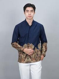 Gambar Kemeja Batik Pria Slimfit Katun Lengan Panjang Motif Charisma Navy - Swipe Up - Dewasa - Charisma Navy PJ, 2XL dari Swipe Up Official undefined 5 Tokopedia