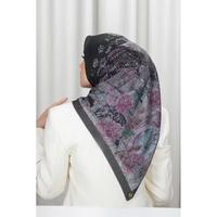 Gambar Buttonscarves New York 4 Wisdom Series| Jilbab Segiempat Buttonscarves Voal Mirror Lasercut TitikTiga - Newyork wisdom hitam kuning dari Elshop.88 undefined 3 Tokopedia