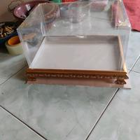 Gambar ( promo ) satuan box hantaran pernikahan frame fiber tutup mika murah mewah kekinian mahar pernikahan Seserahan souvenir mura buket bunga ring hidden pouch tempat paket gift akrilik nikah kotak lengkap - gold, XL mika+ siku dari Rafa Rafi shoop undefined 3 Tokopedia