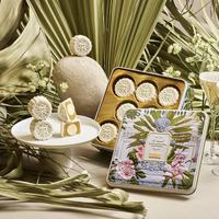 Gambar Raffles Singapore Hotel Snow-Skin Mooncake (8Pcs) Berkualitas - Pistachio & Apricot dari Lionny shop undefined 4 Tokopedia