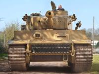 Gambar German Heavy Tank Tiger I - Model Kit Academy 1/35 + 4 Figure Crew dari CreativeGadget undefined 5 Tokopedia