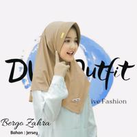 Gambar Zahra Jilbab Instan Bergo Zahra Anak Jersey / Kerudung Bergo Hamidah Anak Akrilik Premium Nyaman Lembut Halus Muslim Khimar Syari Pashmina Hitam Pad Sekolah - Hitam dari DVC OUTFIT undefined 1 Tokopedia