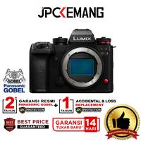 Gambar Panasonic Lumix S1R II Body Only Mirrorless Camera Panasonic Lumix S1 R Mark II S1R 2 DC-S1RM2 Garansi Resmi - Standard Package dari JPC Kemang undefined 1 Tokopedia