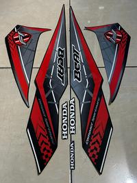 Gambar stiker striping honda beat fi esp 2016 2017 hitam lis body standar berkualitas original dari naufalmtr undefined 1 Tokopedia
