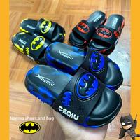 Gambar Sandal karet anak batman loreng terbaru - cequi eh 8 bt - sanda batman anak laki laki loreng lucu - sandal batman anak laki laki termurah - Batman loreng biru, 26 dari Naema shoes and bag undefined 1 Tokopedia