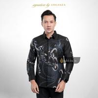 Gambar Arkanza Signature Motif Wisesa Kemeja Batik Pria Lengan Panjang Eksklusif Curved Hem Jahitan Presisi Hidden & Emboss Button Lapisan Tricot Breathable PRM - PANJANG, XXL dari Batik Arkanza ID undefined 1 Tokopedia