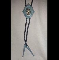 Gambar AMANAH ready (Fenteer1) Bolo Tie / Dasi Koboi Kuno Aksen Batu Warna - Random dari Orissa store undefined 3 Tokopedia