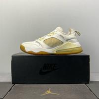 Gambar Sepatu Second Nike Air Jordan Mars 270 Low 'Pure Money' Size 42 Original Guarantee 100% dari Dhea Kusuma Sneakers undefined 3 Tokopedia